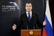 Медведев: выход из кризиса будет длинным