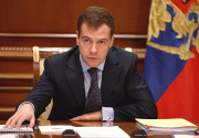 Медведев раскроет все свои доходы