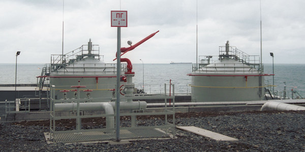 Строительство хранилищ для нефтяного резерва оценили в 200 млрд руб.